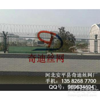 深圳304刀片刺绳施工方法、广州不锈钢刀片刺绳V字架安装