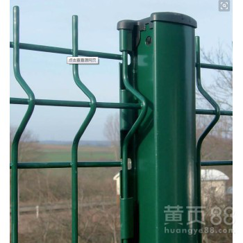 桃型柱护栏网_体育场围栏_道路围栏_工业区围栏