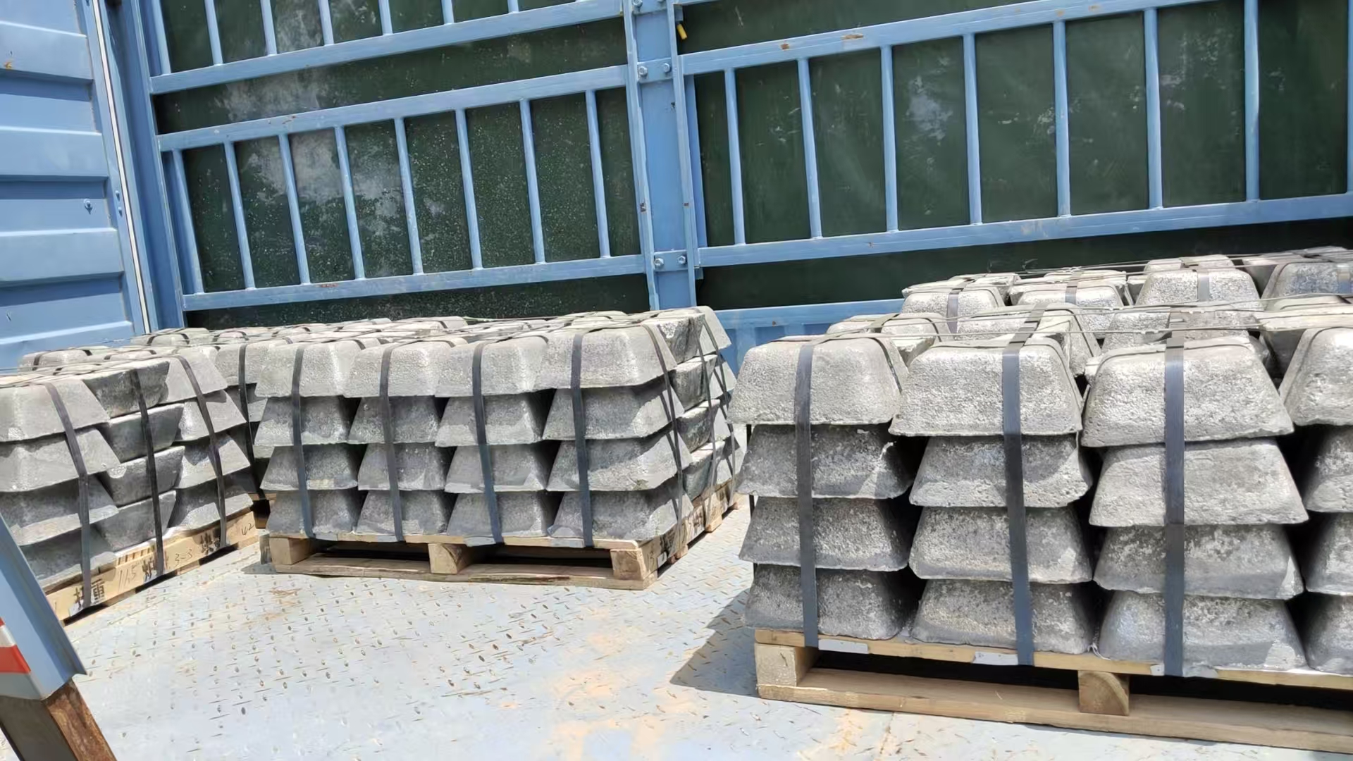 长期出售国标0#.1#.2#锑锭