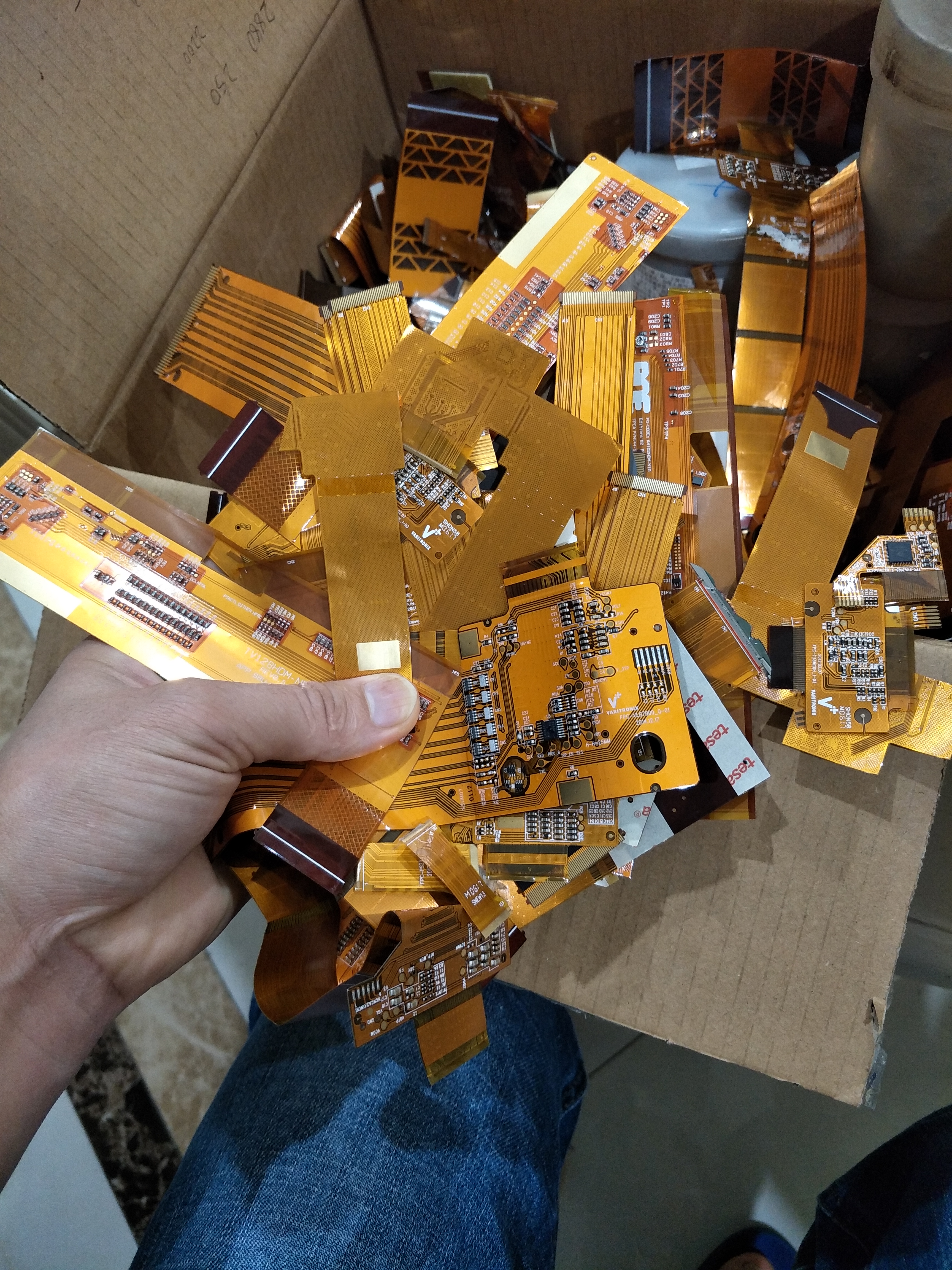 持证大量高价贵金属回收