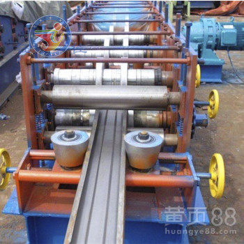 厂家直供镀锌Z型钢，镀锌C型钢，镀锌卷镀锌板，量大从优