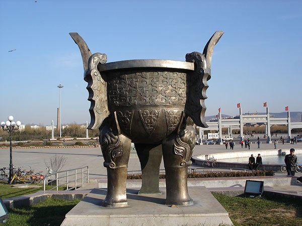 昌盛雕塑各种 铜锭制作厂家价格铜鼎制作厂家铸造铜鼎制作厂家批发