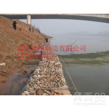 北京凉河镀锌包塑石笼网/防洪格宾石笼/鑫隆厂家直销价格