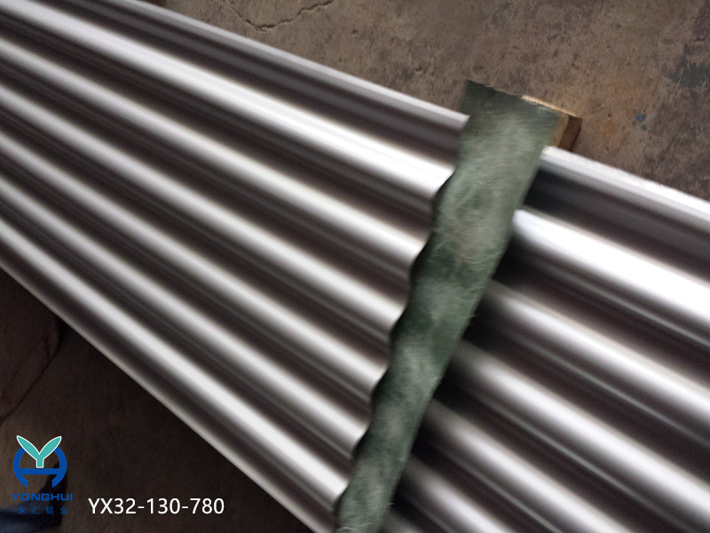 
                        彩涂压型铝板，涂层压型瓦楞铝板，彩色铝合金压型板 
                    