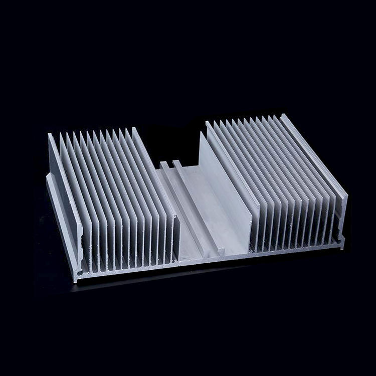 
                        铝合金电子散热器CNC加工厂家按需定制-长鸿精密
                    