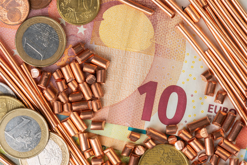 Citi Cautions on Commodity Risks Amid Copper Surge, Unusual Crude Oil and Gold Movements